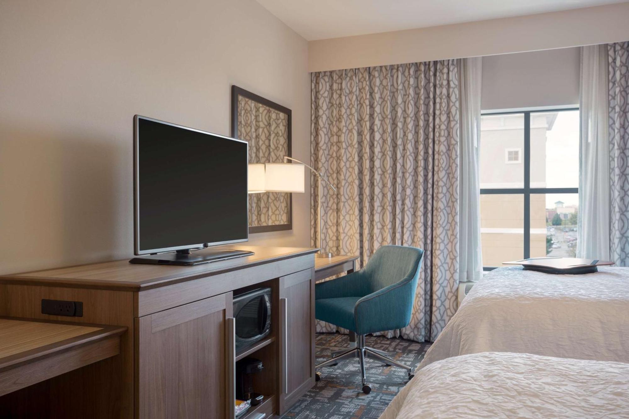 Hampton Inn&suites Mill Civic Hotel