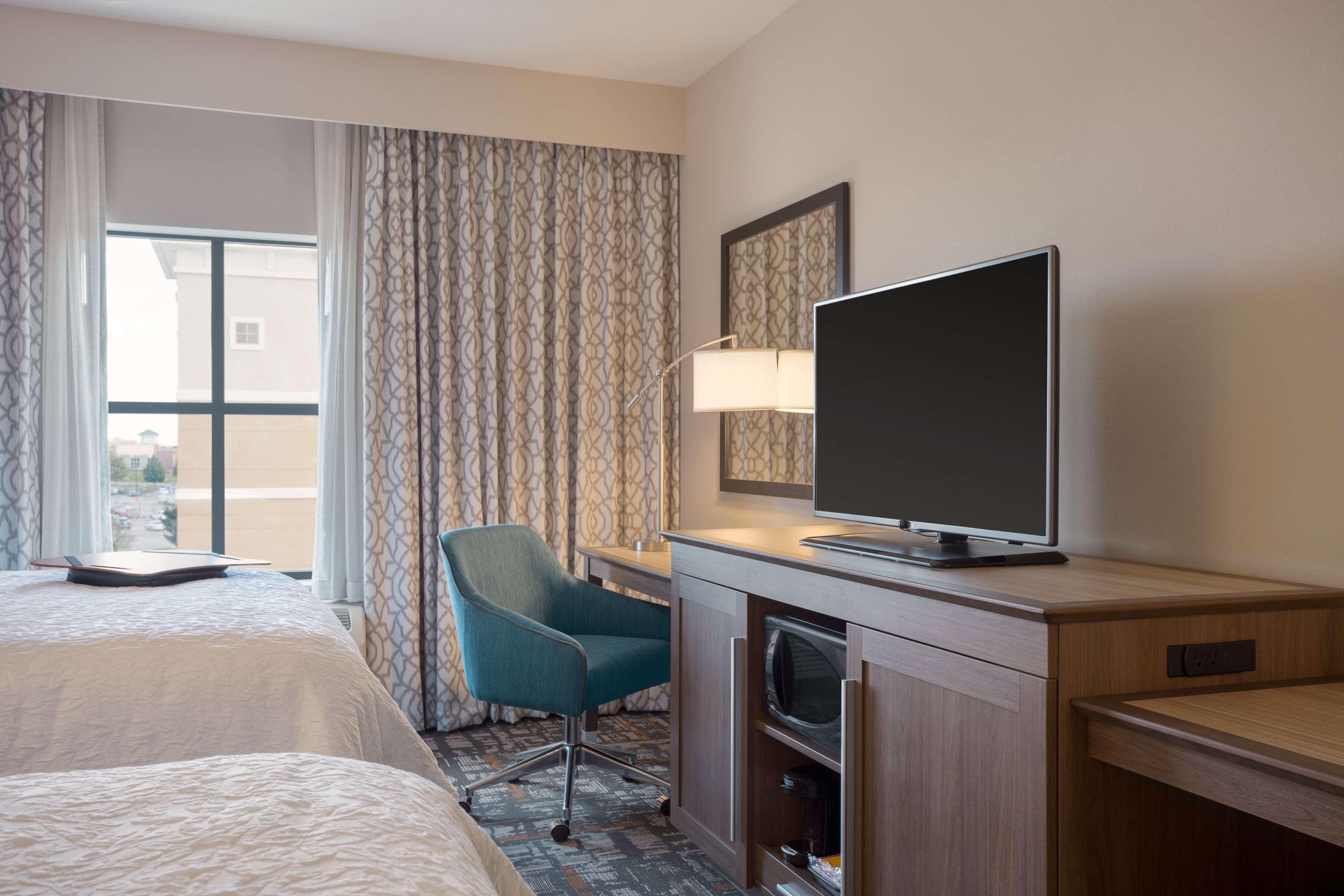 Hampton Inn&suites Mill Civic West Des Moines